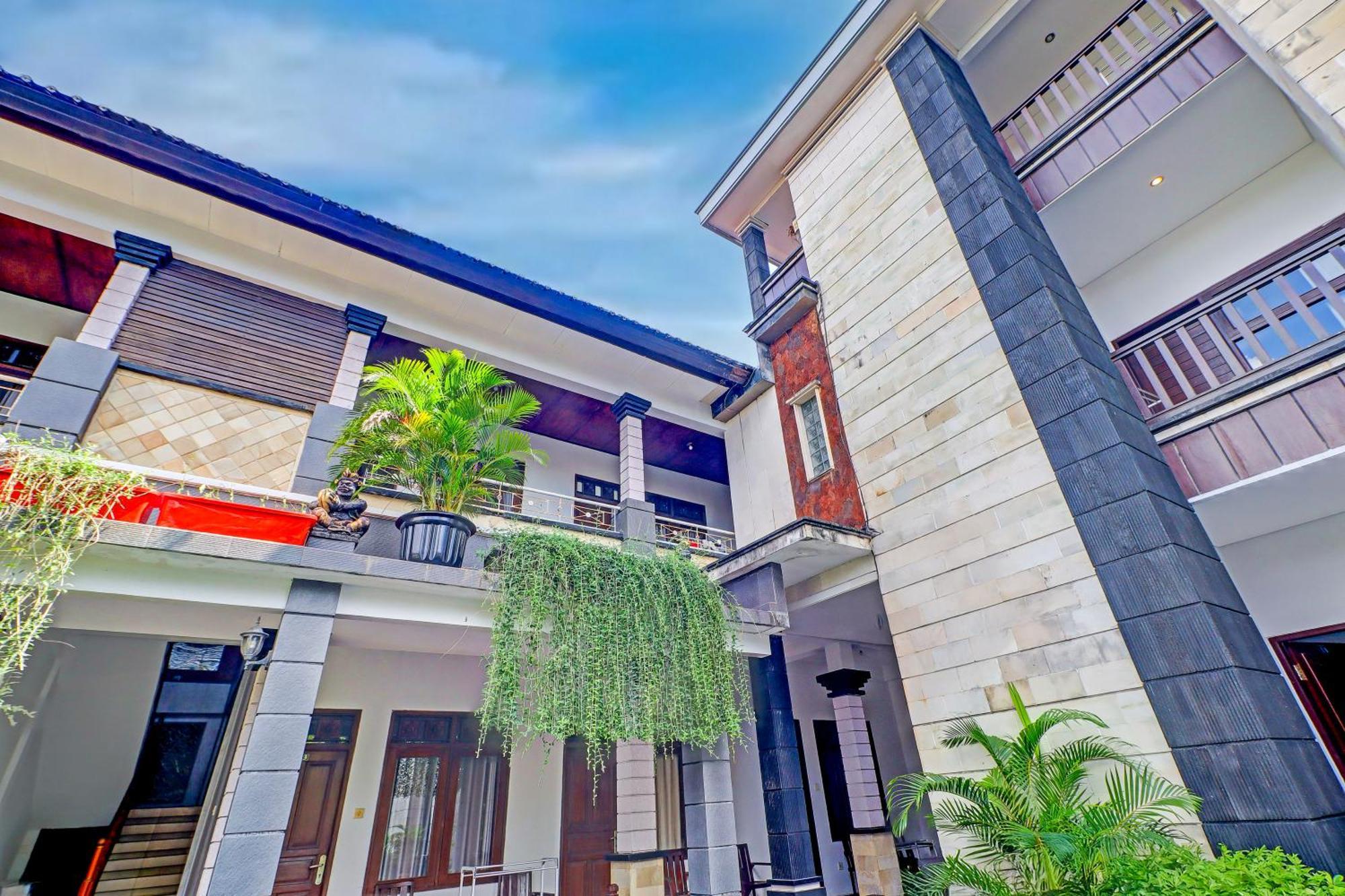 Collection O Bali Near Kedonanan Beach Formerly New Asta Graha Homestay Jimbaran Extérieur photo